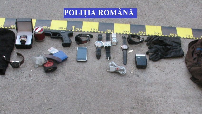 Hoţii au ceasurile numărate Hoţii au ceasurile numărate