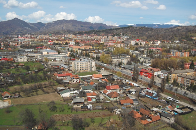 Locuitorii din Petroşani, fără apă caldă din cauza lipsei de cărbune Locuitorii din Petroşani, fără apă caldă din cauza lipsei de cărbune