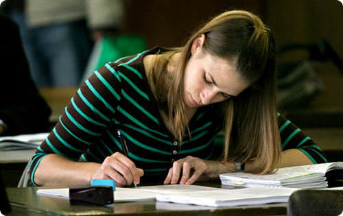 S-a lansat platforma StudyinRomania. Timișorenii se prezintă potențialilor studenți străini S-a lansat platforma StudyinRomania. Timișorenii se prezintă potențialilor studenți străini