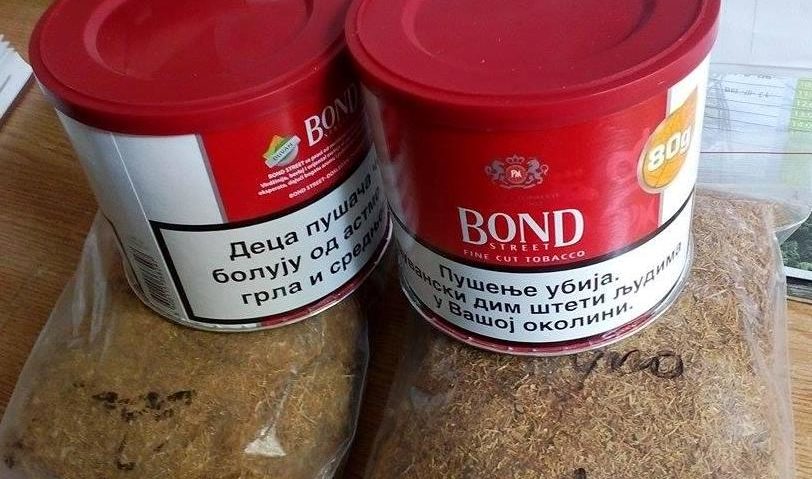 Alcool şi ţigări de contrabandă confiscate în Gara de Nord Alcool şi ţigări de contrabandă confiscate în Gara de Nord