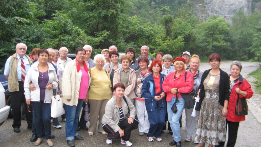Pensionarii cărăşeni în acţiune Pensionarii cărăşeni în acţiune
