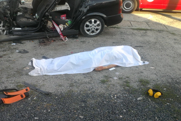 Accident mortal pe o şosea din vestul ţării Accident mortal pe o şosea din vestul ţării