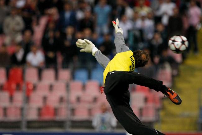 Dinamo rămâne neînvinsă în Liga 1, dar a pierdut fotoliul de lider Dinamo rămâne neînvinsă în Liga 1, dar a pierdut fotoliul de lider