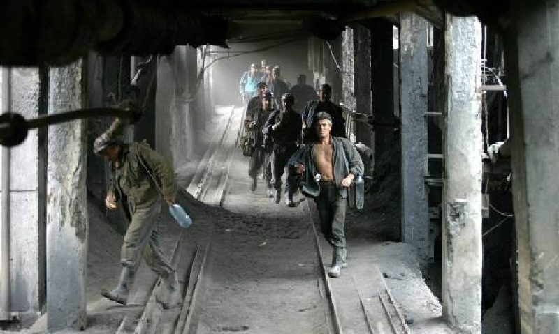 Miner accidentat într-o galerie din Mina Uricani Miner accidentat într-o galerie din Mina Uricani