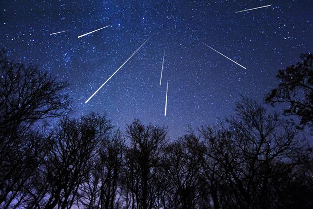 Perseidele luminează cerul săptămâna aceasta. Fenomenul va fi foarte uşor de văzut din România Perseidele luminează cerul săptămâna aceasta. Fenomenul va fi foarte uşor de văzut din România