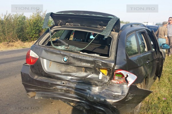 Cascadorie pe drumul ce leagă Timişoara de Buziaş Cascadorie pe drumul ce leagă Timişoara de Buziaş