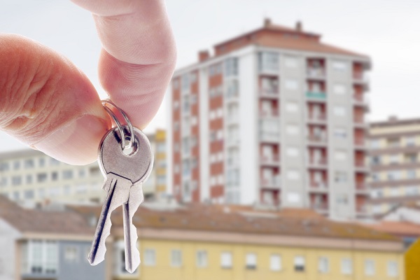 ÎNCOTRO piaţa imobiliară din Reşiţa? Apartamente şi terenuri… la preţ de chilipir ÎNCOTRO piaţa imobiliară din Reşiţa? Apartamente şi terenuri… la preţ de chilipir