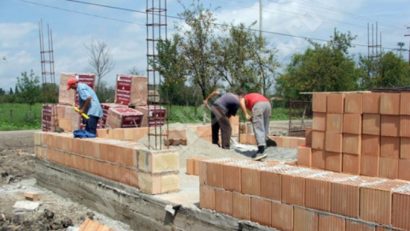 Numărul de străini care muncesc în România, ar putea fi suplimentat