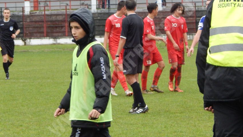 Metalul Reşiţa şi FC Caransebeş au pierdut în deplasare. Rezultatele etapei a 16-a a Ligii a 2-a seria a 2-a Metalul Reşiţa şi FC Caransebeş au pierdut în deplasare. Rezultatele etapei a 16-a a Ligii a 2-a seria a 2-a