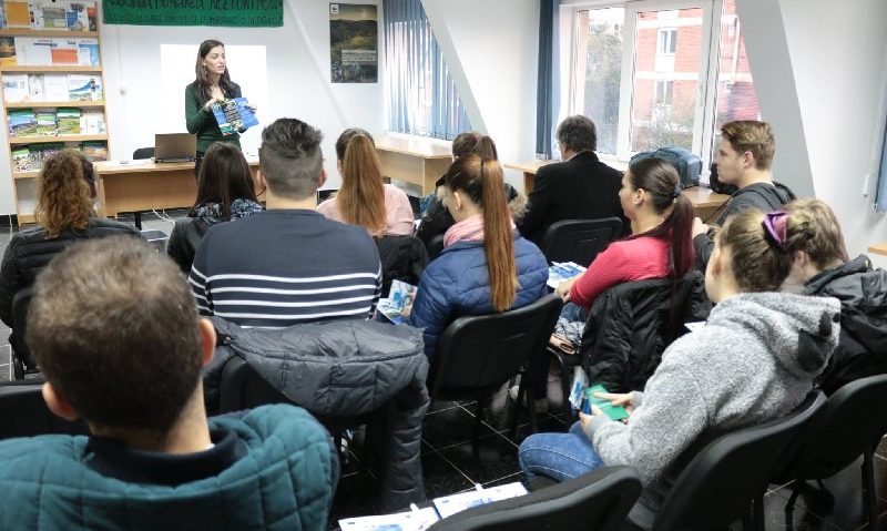 Proiectul de management al deşeurilor în Caraş-Severin a ajuns în faza informării populaţiei Proiectul de management al deşeurilor în Caraş-Severin a ajuns în faza informării populaţiei