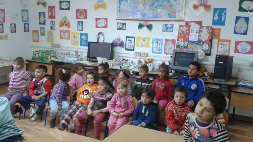 Lions Club continuă campania de ajutorare a copiilor, în Poiana Lupului Lions Club continuă campania de ajutorare a copiilor, în Poiana Lupului