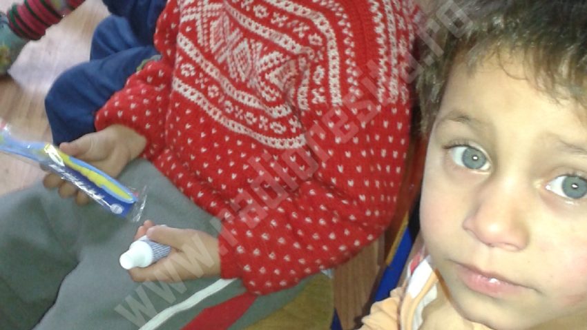 [AUDIO] Au furat din hrana copiilor săraci