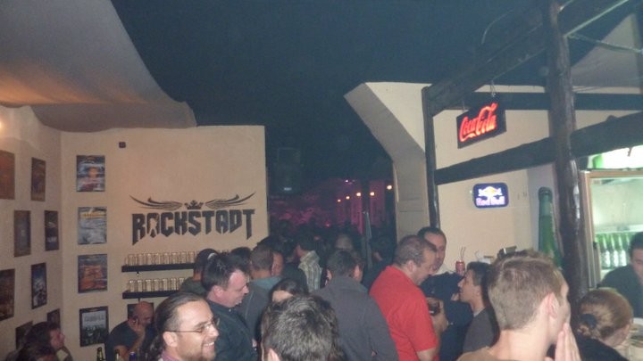 Încă un club se închide ca reacţie la cele întâmplate la Bucureşti Încă un club se închide ca reacţie la cele întâmplate la Bucureşti