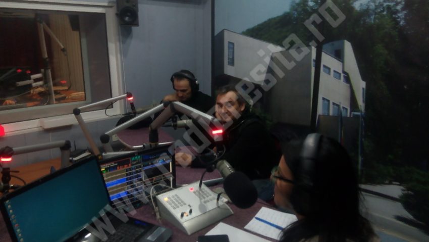 În premieră absolută, Direcţia 5 a lansat o nouă piesă la Radio Reşiţa! În premieră absolută, Direcţia 5 a lansat o nouă piesă la Radio Reşiţa!