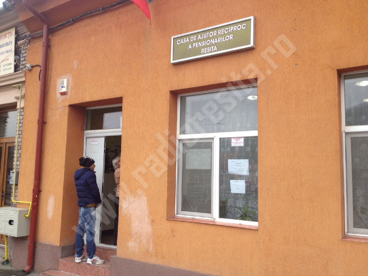 CARP Reșița decontează transportul pensionarilor către bazele de tratament în sezonul estival