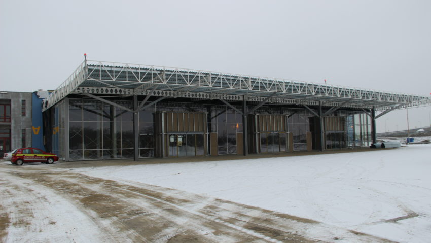 Aeroportul din Arad, reabilitat după 20 de ani Aeroportul din Arad, reabilitat după 20 de ani