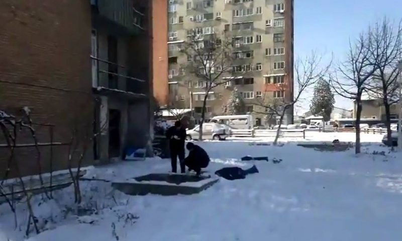 Sinucidere în plină zi la Drobeta Turnu Severin Sinucidere în plină zi la Drobeta Turnu Severin