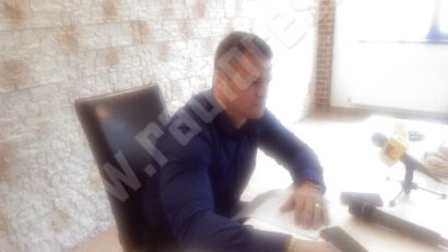 Inspectori ANAF atacaţi cu cuţitul de patronul unui restaurant din Reşiţa