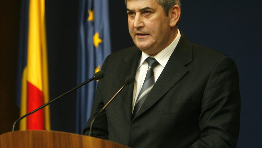 Fostul vicepremier Gabriel Oprea, la DNA Fostul vicepremier Gabriel Oprea, la DNA