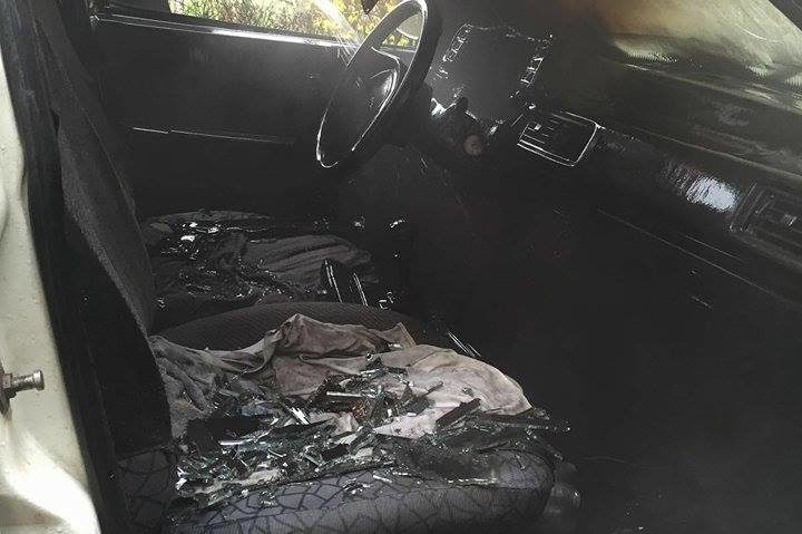 Autoturism incendiat în Deva Autoturism incendiat în Deva