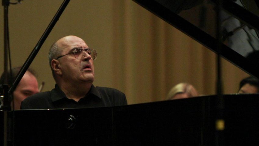 Celebrul pianist Dan Grigore va interpreta Rachmaninov la Sala Radio, sub bagheta dirijorului Misha Katz Celebrul pianist Dan Grigore va interpreta Rachmaninov la Sala Radio, sub bagheta dirijorului Misha Katz