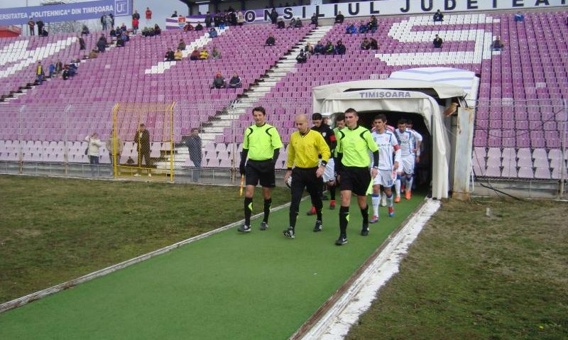 Azi, în Liga a III-a de fotbal: ASU Poli Timișoara – FC Hunedoara, un meci cu record de asistență Azi, în Liga a III-a de fotbal: ASU Poli Timișoara – FC Hunedoara, un meci cu record de asistență