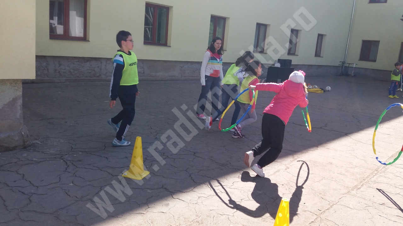 Fără adeverință medicală pentru ora de sport: ce trebuie să știe elevii și părinții din Caraş-Severin la început de an școlar