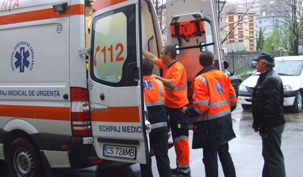 Accident în această dimineață la Coşeviţa. Un șofer este rănit grav