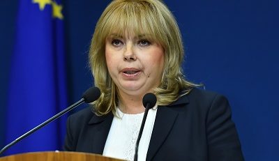 Ministrul Finanţelor avertizează asupra impactului eliminării a 102 taxe