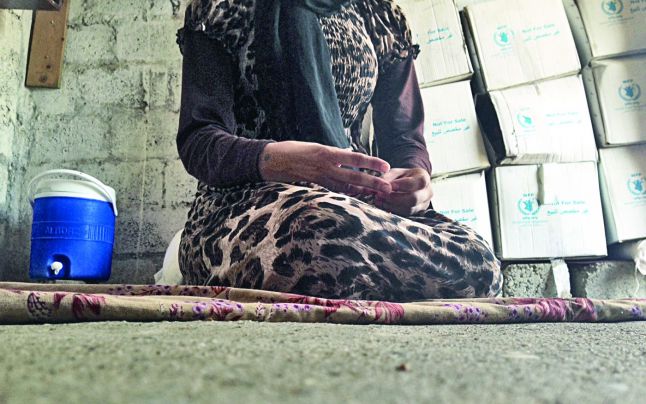 Statul Islamic vinde sclave sexuale pe Facebook. 8.000 de euro bucata Statul Islamic vinde sclave sexuale pe Facebook. 8.000 de euro bucata