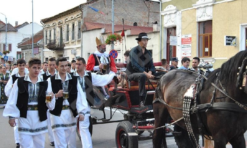 Sărbătoarea berii la Lugoj Sărbătoarea berii la Lugoj