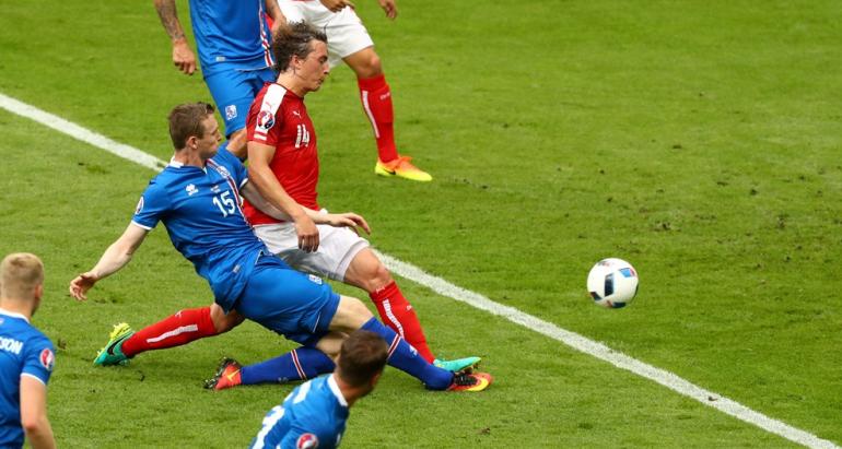 Austria părăseşte Campionatul European. Islanda – Austria 2-1 Austria părăseşte Campionatul European. Islanda – Austria 2-1