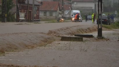 [AUDIO-FOTO] Ezerișul afectat de inundații. Mai multe gospodării au fost evacuate