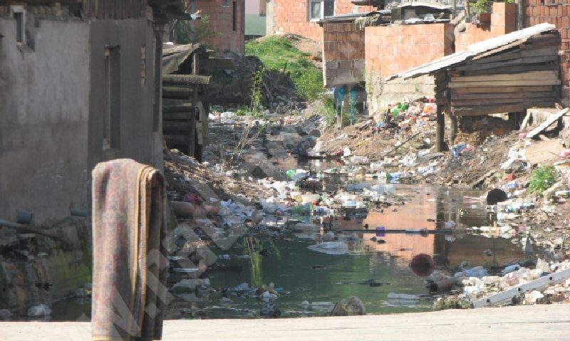 [AUDIO] Autorităţile locale pot preveni producerea de inundaţii, atrag atenţia specialiştii de la ape