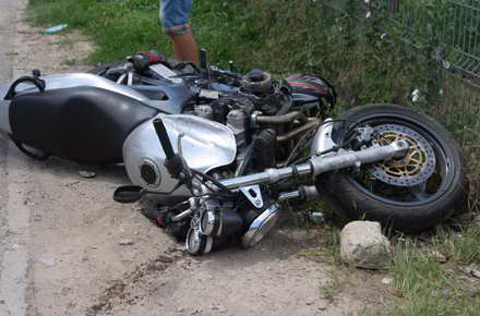 A lovit un minor şi a fugit de la locul accidentului A lovit un minor şi a fugit de la locul accidentului