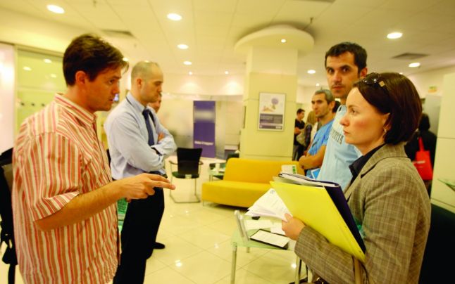 Soluţii pentru românii care au dosarul „Prima Casă“ blocat la bancă Soluţii pentru românii care au dosarul „Prima Casă“ blocat la bancă
