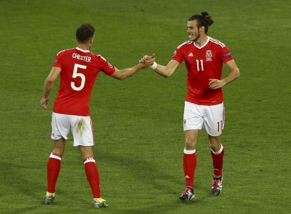 Țara Galilor s-a calificat în optimi de finală, după 3-0 împotriva Rusiei Țara Galilor s-a calificat în optimi de finală, după 3-0 împotriva Rusiei