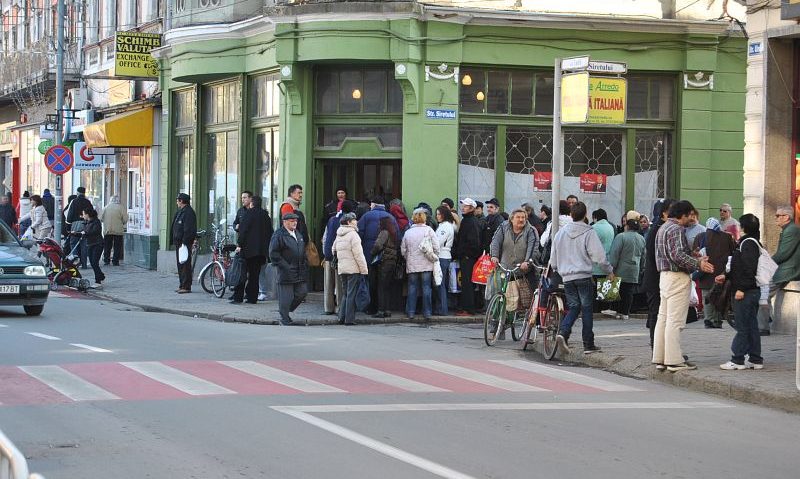 Şi şomerii primesc ajutoare alimentare de la Uniunea Europeană Şi şomerii primesc ajutoare alimentare de la Uniunea Europeană
