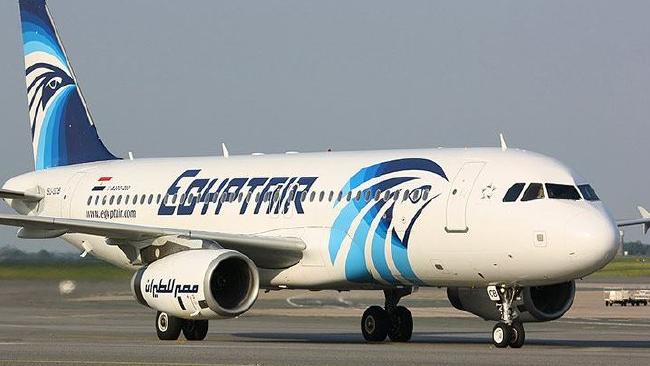 Fragmente provenite „foarte probabil” de la avionul EgyptAir prăbușit în Mediterana, găsite pe o plajă în Israel Fragmente provenite „foarte probabil” de la avionul EgyptAir prăbușit în Mediterana, găsite pe o plajă în Israel