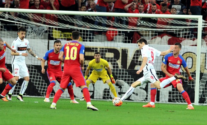 Steaua și Dinamo au terminat la egalitate, 1-1 Steaua și Dinamo au terminat la egalitate, 1-1