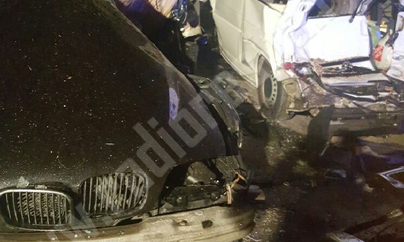 [FOTO] Carnagiu pe DN 6, în apropiere de Herculane. Trei tineri au murit