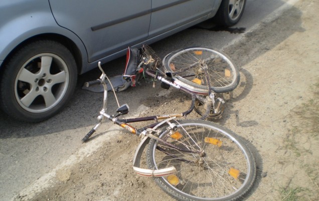 Accident mortal pe strada principală din Oţelu Roşu Accident mortal pe strada principală din Oţelu Roşu