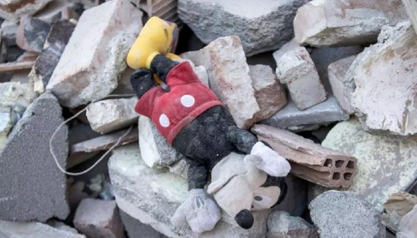 Cutremurul din Italia: Povestea fetiţei care şi-a salvat, cu preţul vieţii, sora Cutremurul din Italia: Povestea fetiţei care şi-a salvat, cu preţul vieţii, sora