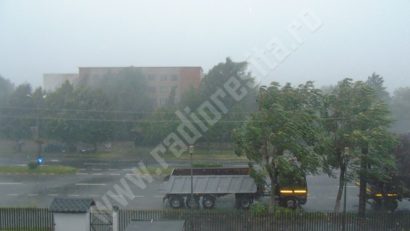 Ploaie, vânt şi cod galben în Caraş – Severin!