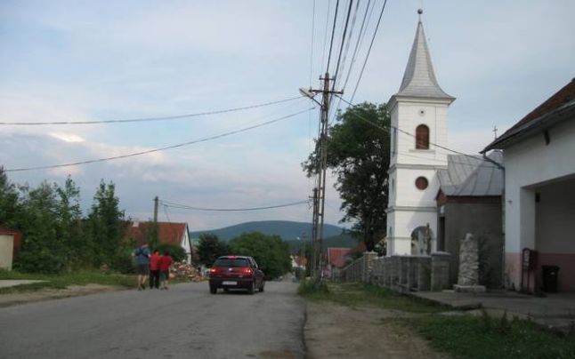 [AUDIO] Premieră în Banat. Într-o localitate preponderent catolică se construieşte o biserică ortodoxă