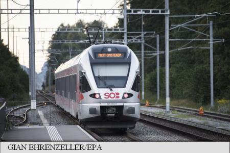 Atac în Elveţia: O femeie a decedat din cauza rănilor, iar două tinere sunt în stare gravă Atac în Elveţia: O femeie a decedat din cauza rănilor, iar două tinere sunt în stare gravă