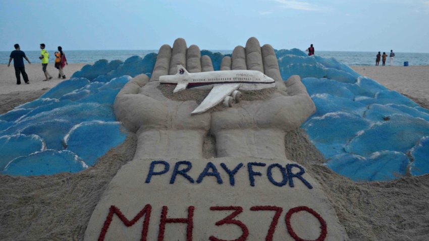 Zborul MH370 al companiei Malaysia Airlines a fost prăbușit intenționat în ocean Zborul MH370 al companiei Malaysia Airlines a fost prăbușit intenționat în ocean
