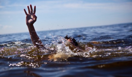 Bărbat mort la scăldat în… piscină Bărbat mort la scăldat în… piscină