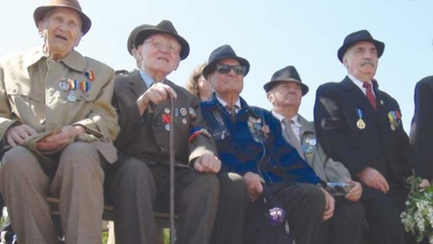 Lovitură dură pentru veteranii de război! Soţiile acestora, obligate să plătească impozitul pentru partea lor de proprietate Lovitură dură pentru veteranii de război! Soţiile acestora, obligate să plătească impozitul pentru partea lor de proprietate