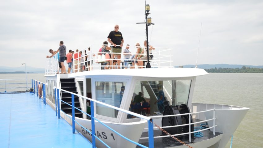 Nava Baziaş 1 şi-a reluat croazierele pe Dunăre Nava Baziaş 1 şi-a reluat croazierele pe Dunăre